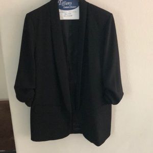 Zara Women’s quarter sleeve blazer.